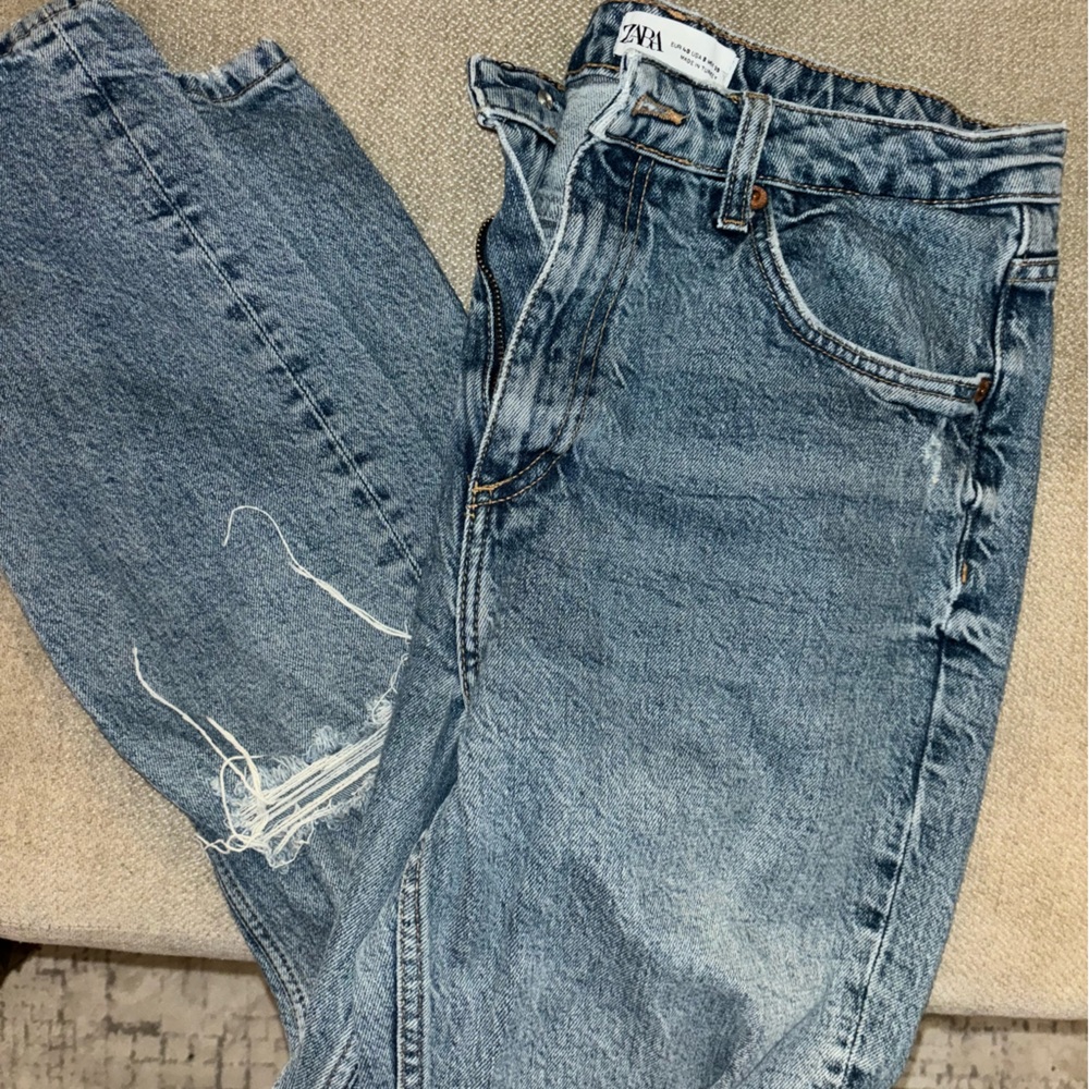 Zara Straight Jeans 💙